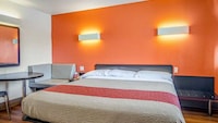 Motel 6 Youngstown, OH