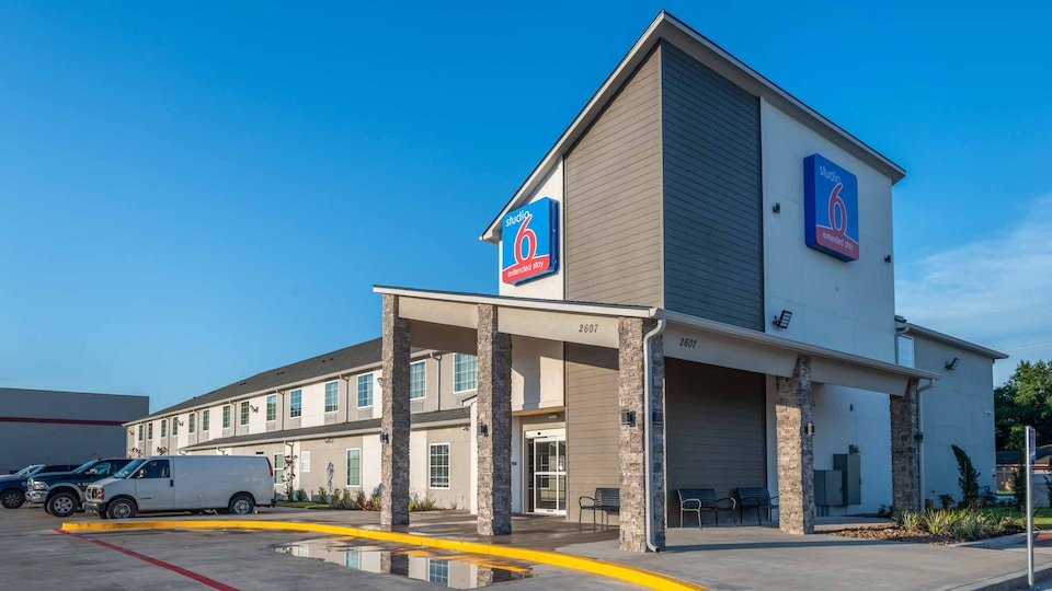 Studio 6 Lake Charles, LA, C70615, Lake-Charles