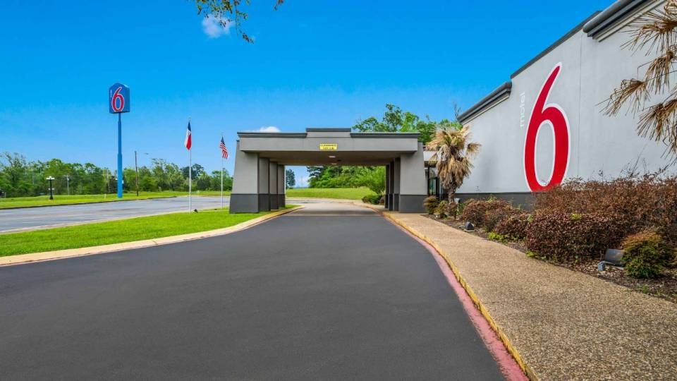 Motel 6 Henderson, TX, Henderson_5cd17d4e, Henderson