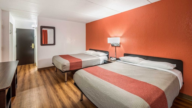 2 QUEEN BEDS | NON-SMOKING