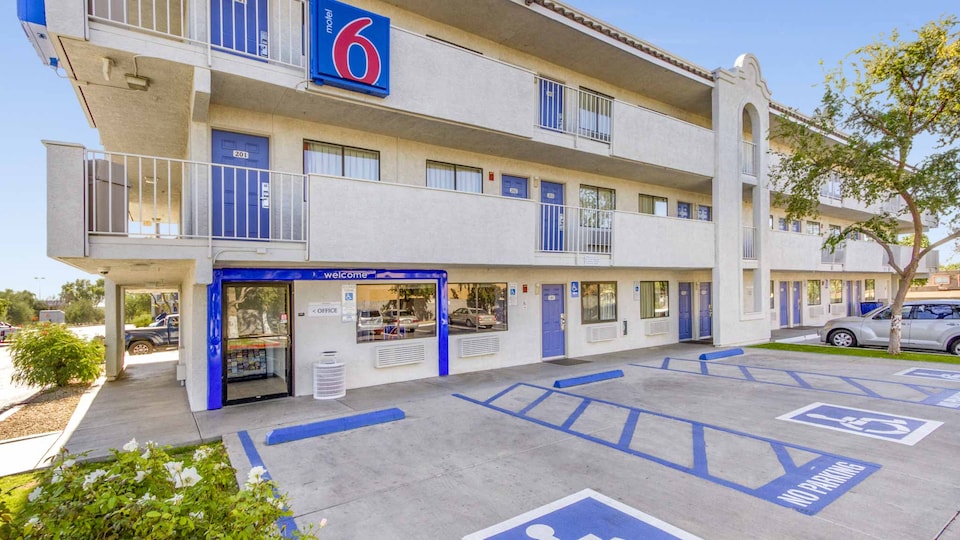 Motel 6 Phoenix, AZ - West, C85035, Phoenix
