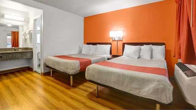 2 Full Beds | Non-Smoking, Micfridge