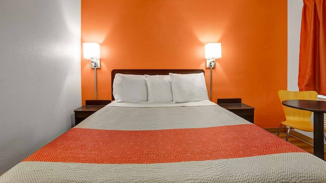 1 Full Bed | Smoking, Micfridge