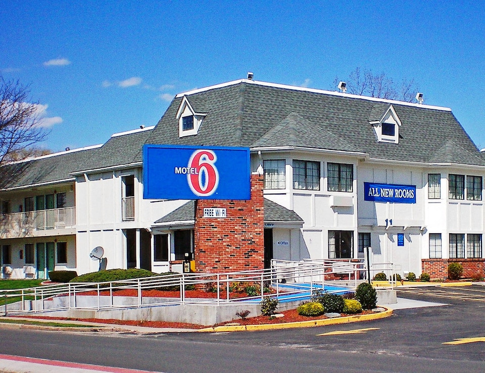 Motel 6 Enfield, CT - Hartford, Enfield_g6, Enfield