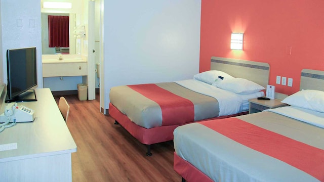 2 Queen Beds | Suite, Non-Smoking, Micfridge