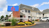 Motel 6 Enfield, CT - Hartford