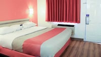 Motel 6 Enfield, CT - Hartford