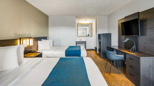 2 Queen Beds | Non-Smoking, Micfridge