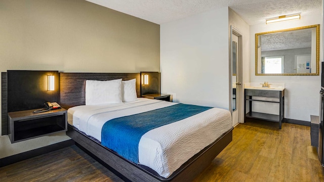 1 Queen Bed | Non-Smoking, Micfridge