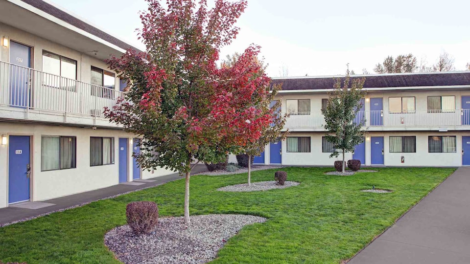 Motel 6 Troutdale, OR - Portland East, Troutdale, Troutdale