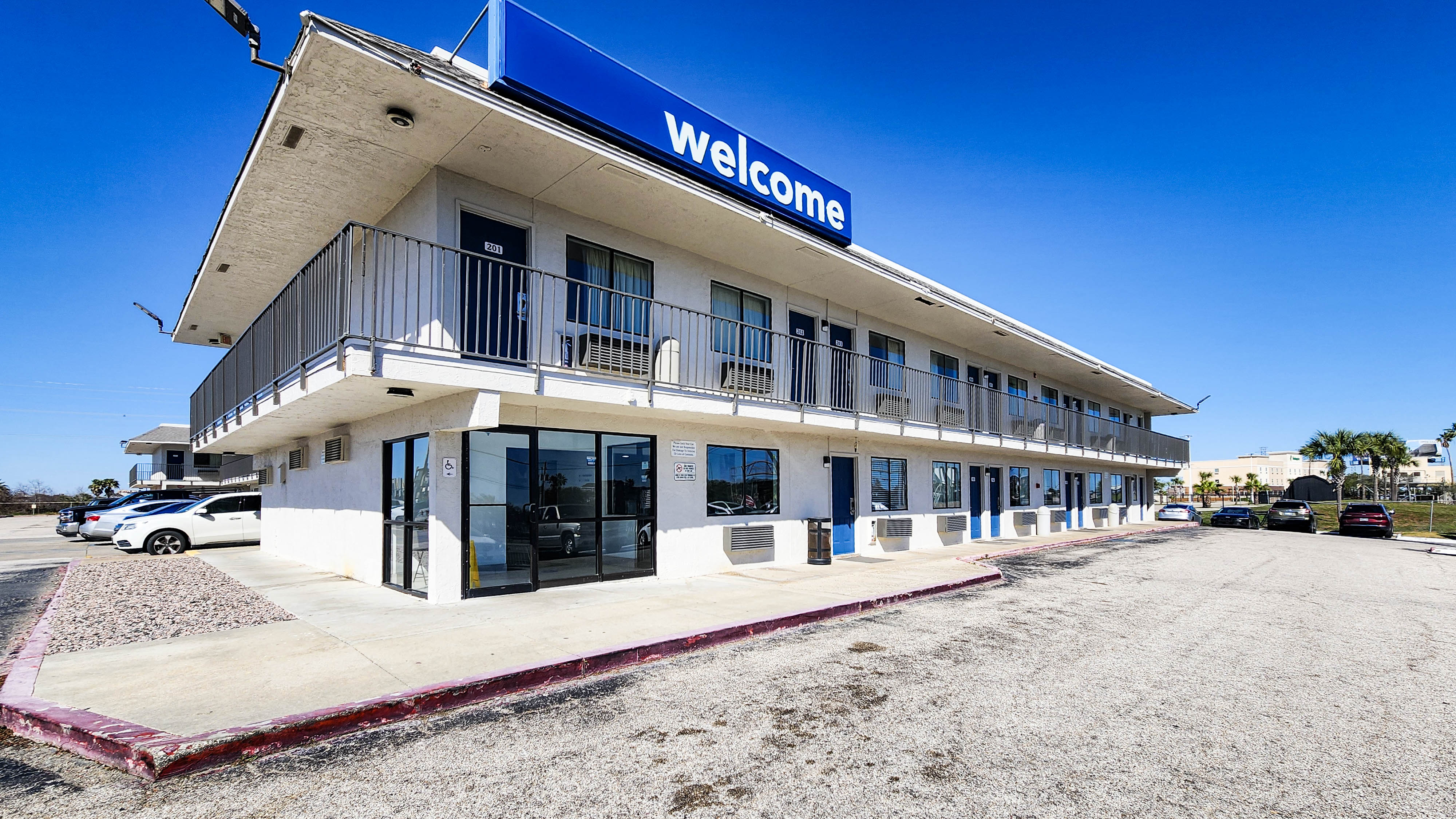Motel 6 Galveston, TX | Low Rate & Pet-Friendly Motels