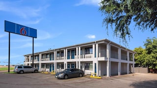 Motel 6 Irving, TX - Loop 12