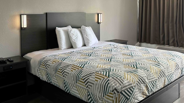 1 King Bed | Mobility Accessible Tub, Nsmk