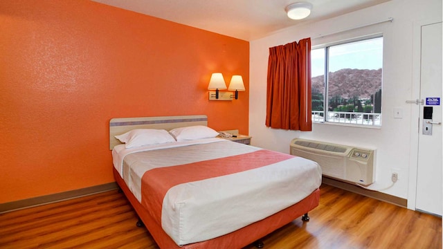 1 Full Bed | ADA/RI Shower/Micfridge