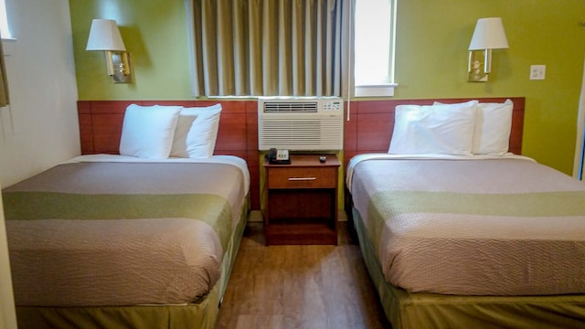 2 Full Beds | Kitchen, Non-smoking