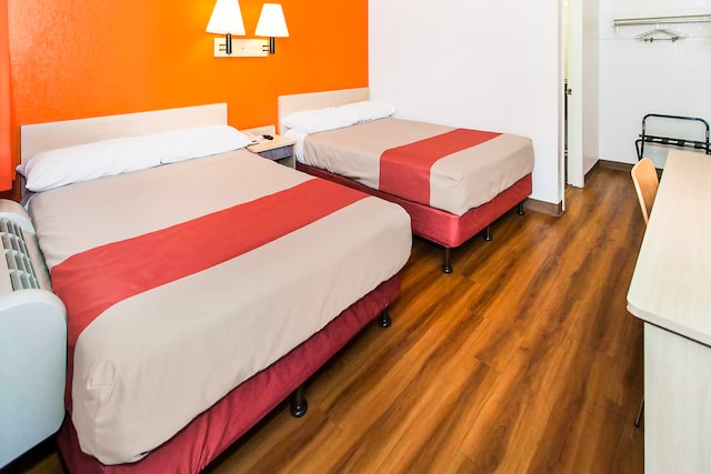 2 Full Beds | Mini Fridge