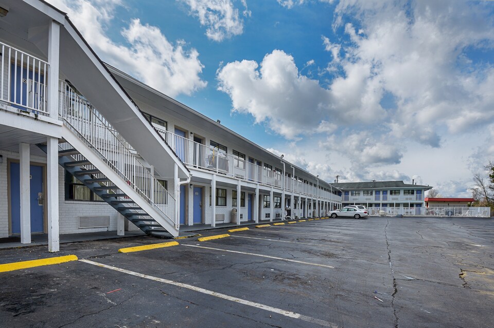 Motel 6 Chattanooga, TN, C37421-1, Chattanooga
