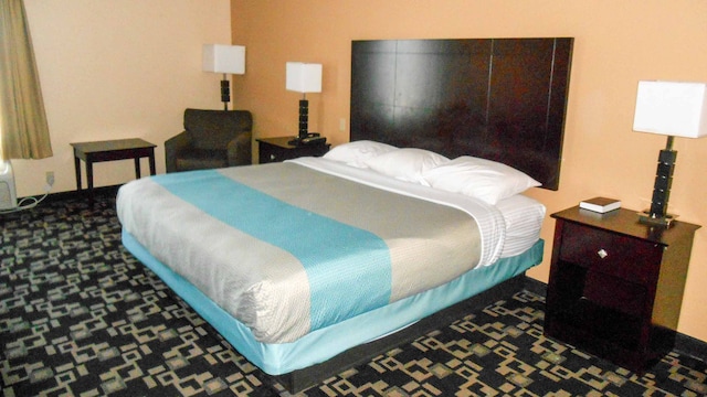 1 KING BED | NON-SMOKING, MICFRIDGE