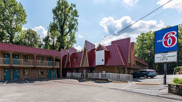 Motel 6 Gatlinburg, TN - Smoky Mountains