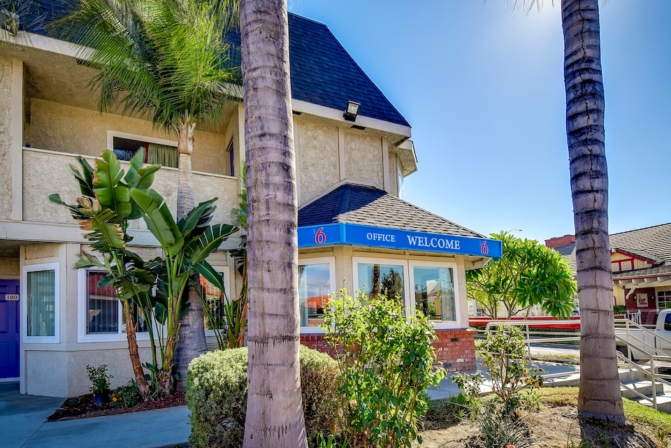 Motel 6 Riverside, CA - South, Riverside_g6, Riverside