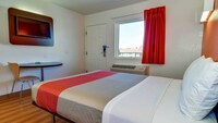 Motel 6 Riverside, CA - South