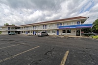 Motel 6 Amherst, OH - Cleveland West - Lorain