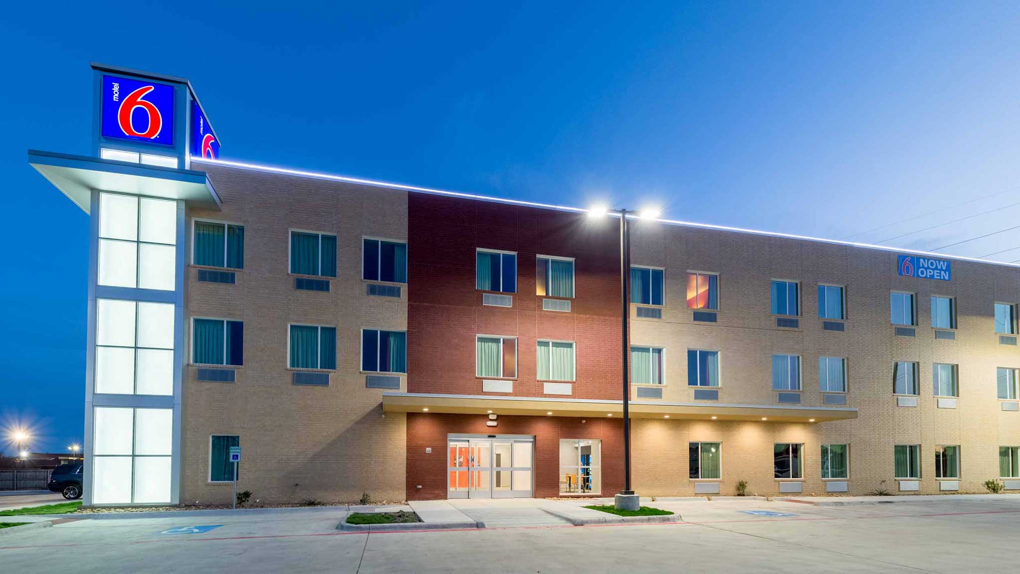 Motel 6 Fort Worth, TX - Saginaw Area Affordable