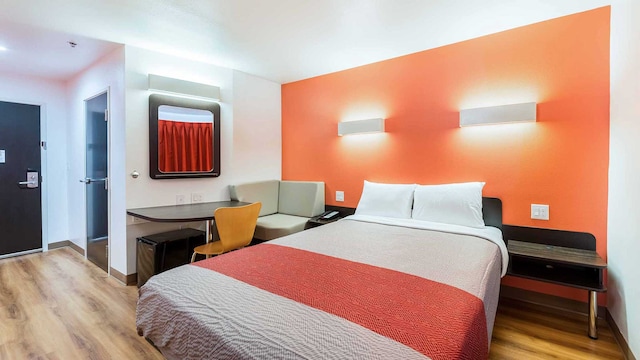 1 Queen Bed | Non-Smoking, Mini Fridge