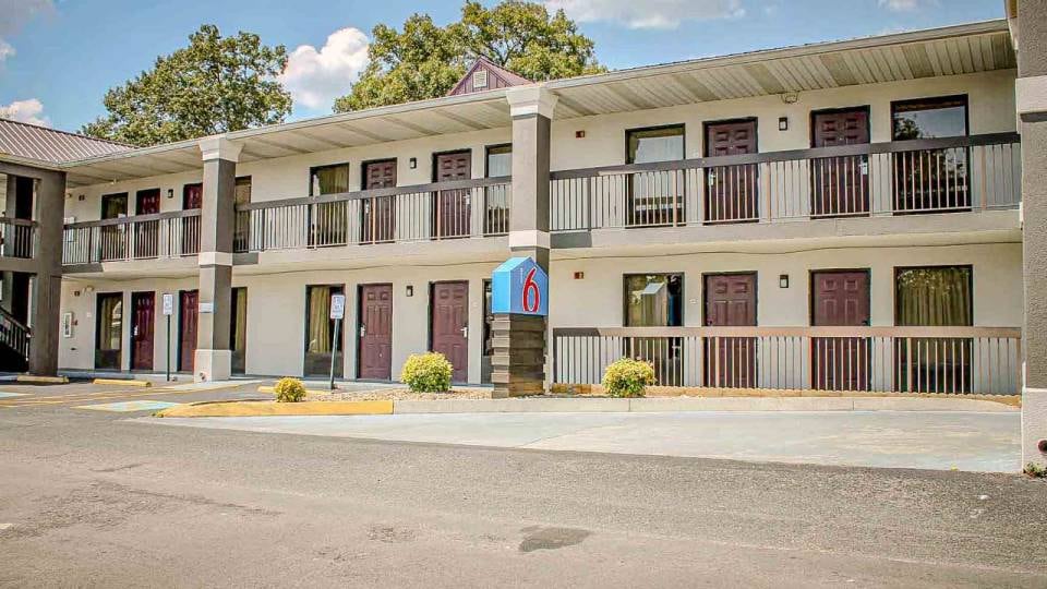 Motel 6 Knoxville, TN - East, C37914, Knoxville TN