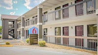Motel 6 Knoxville, TN - East