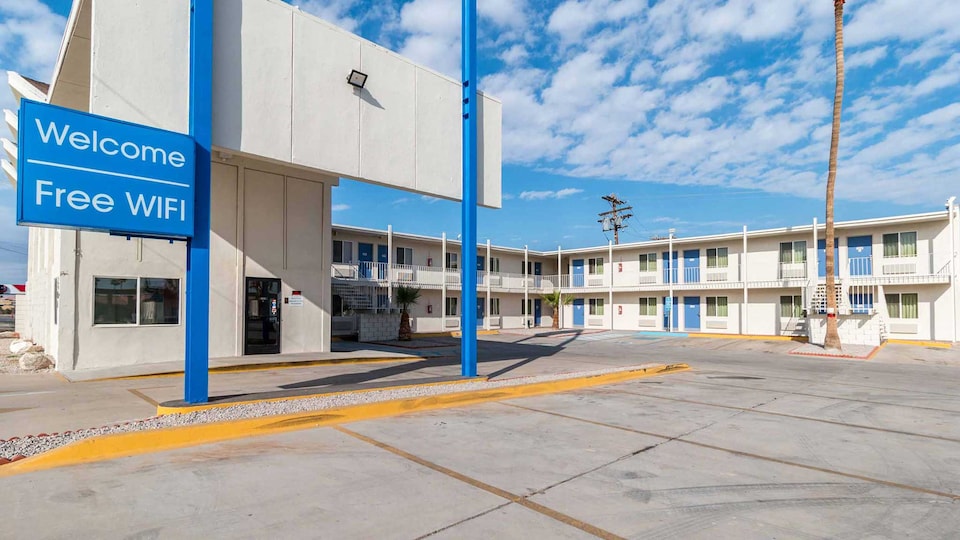 Motel 6 Blythe, CA - South, Blythe CA, Blythe