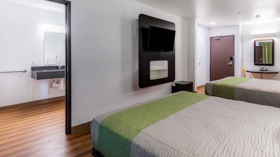 Motel 6 Las Vegas, NV - Motor Speedway, C89024, Las Vegas NV