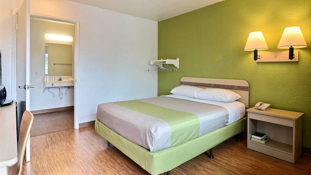 1 Full Bed | ADA/Tub