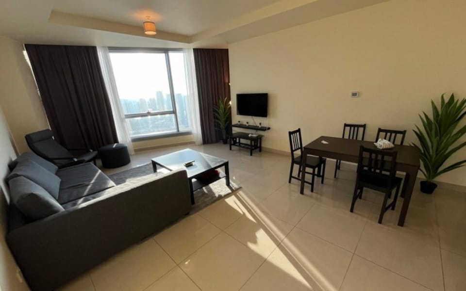 OYO HOME 1468 Sun Tower - 2 Br, Reem Island, Abu Dhabi, Al Reem Island, Abu Dhabi
