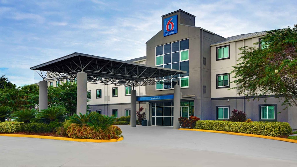 Motel 6 Orlando, FL - International Dr, C32819-2, Orlando