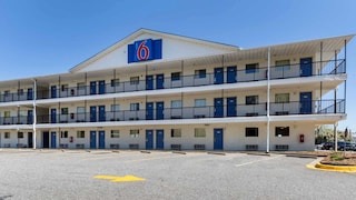 Motel 6 Greenville, SC