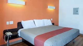 Motel 6 Greenville, SC