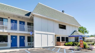 Motel 6 Schiller Park, IL - Chicago O'Hare