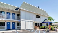 Motel 6 Schiller Park, IL - Chicago O'Hare