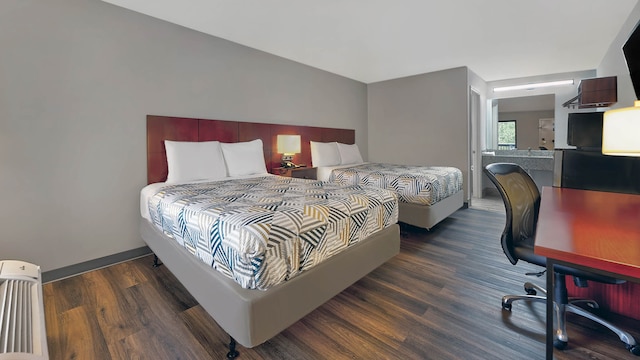 2 Queen Beds | Non-Smoking, Kitchen, Shower