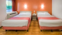 Motel 6 Niantic, CT - New London