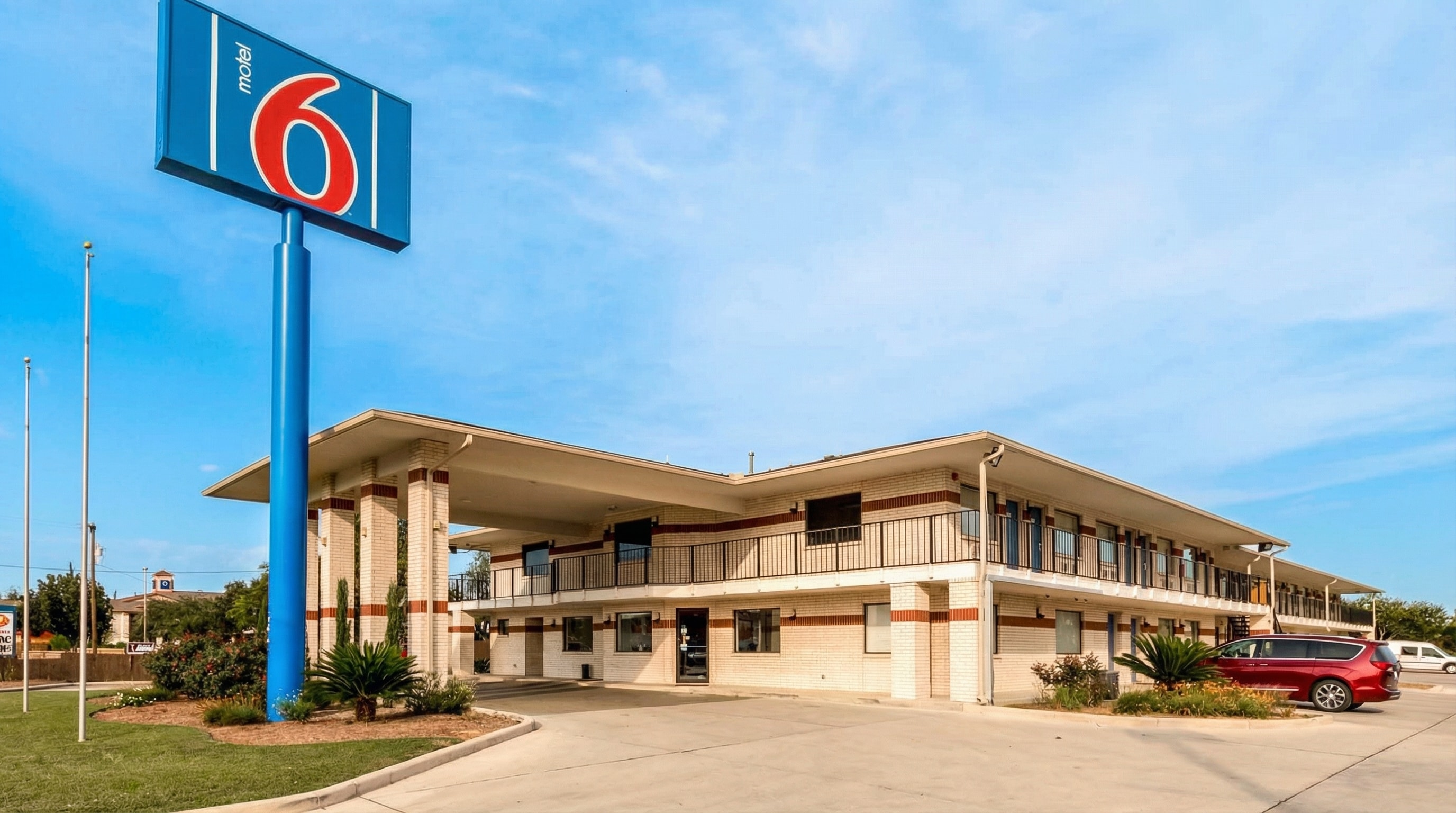 Motel 6 San Antonio, TX - South IH-10 Affordable
