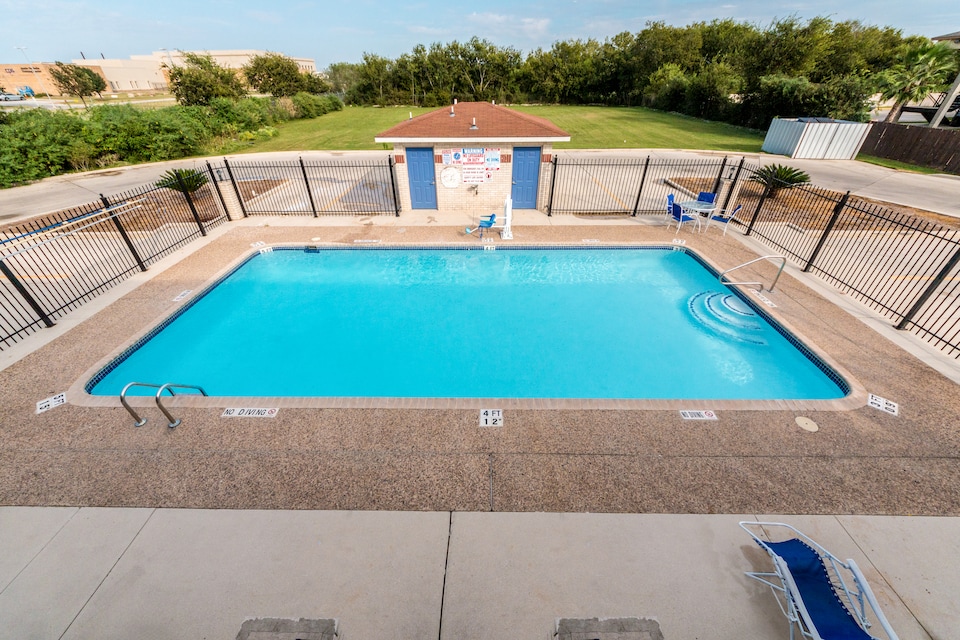 Motel 6 San Antonio, TX - South WW White Rd, C78219, San-Antonio