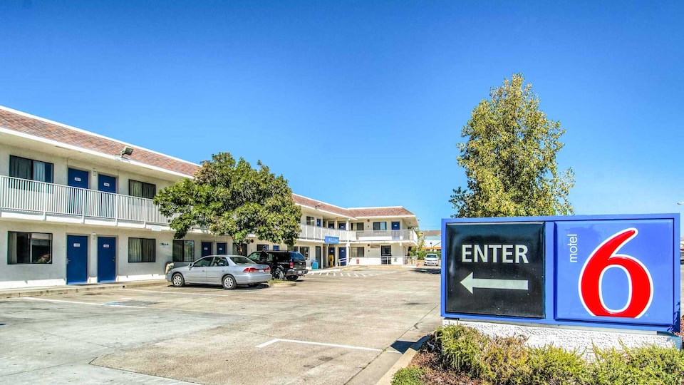 Motel 6 Redding, CA - North, C96003, Redding CA