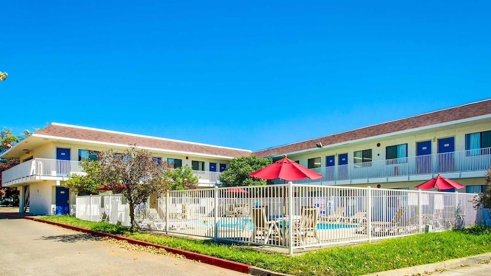 Motel 6 Redding, CA - North, C96003, Redding CA