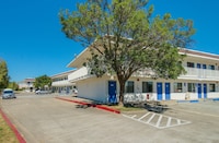 Motel 6 Redding, CA - North