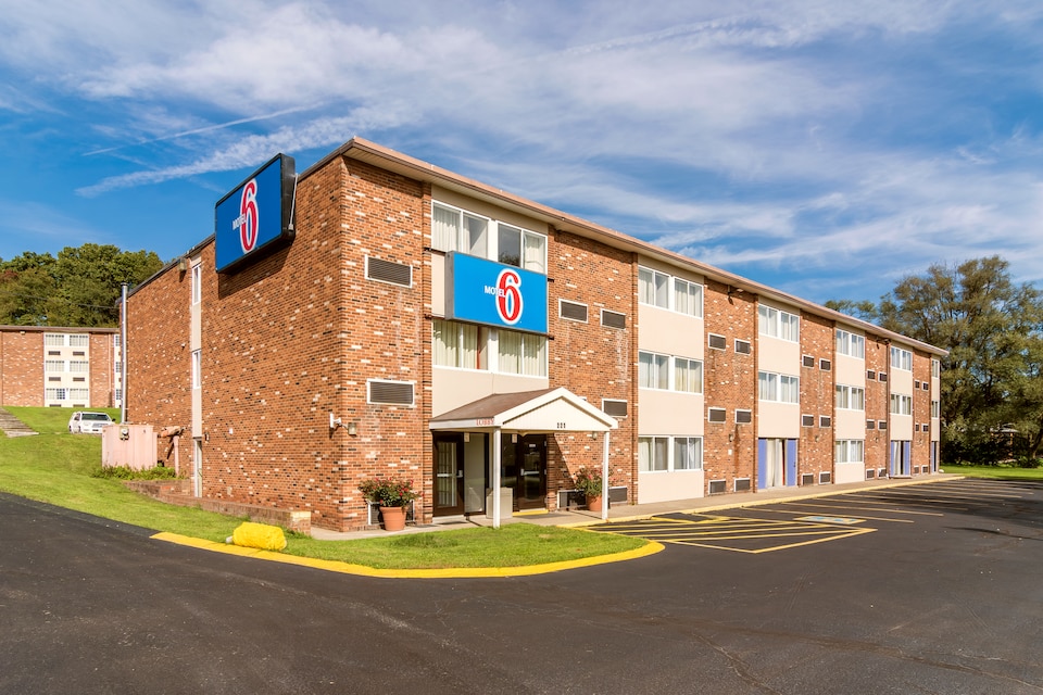 Motel 6 New Stanton, PA, New Stanton, New Stanton