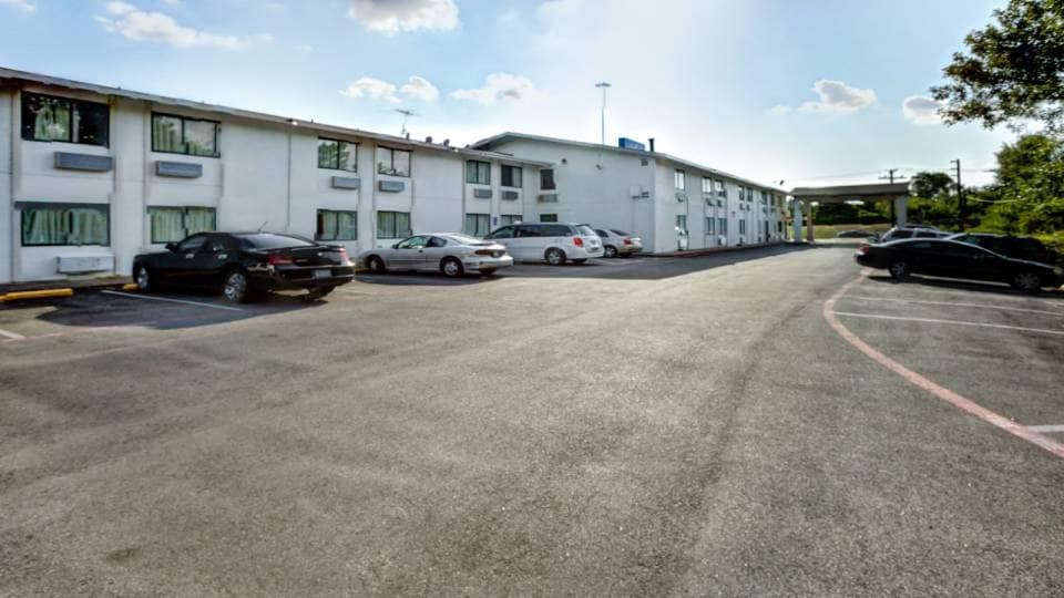 Motel 6 Dallas, TX - South, C75203, Dallas