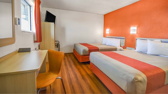 2 FULL BEDS | MOBILITY ACCESS RI SHWR NSMK