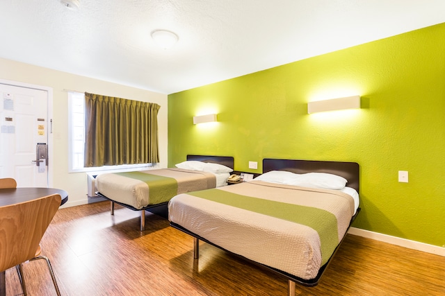 2 Full Beds | Mobility Accessible Tub Nsmk